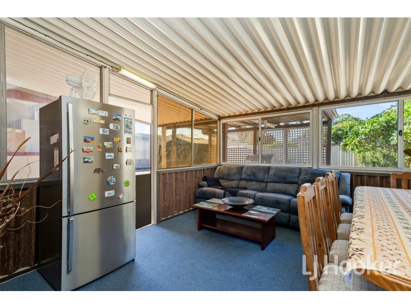 7 Kelly Street, Cloverdale WA 6105