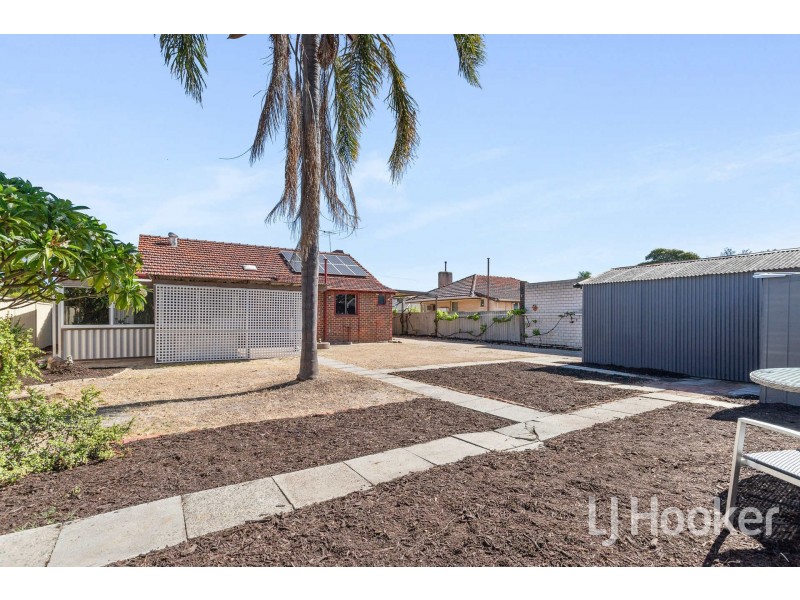 7 Kelly Street, Cloverdale WA 6105