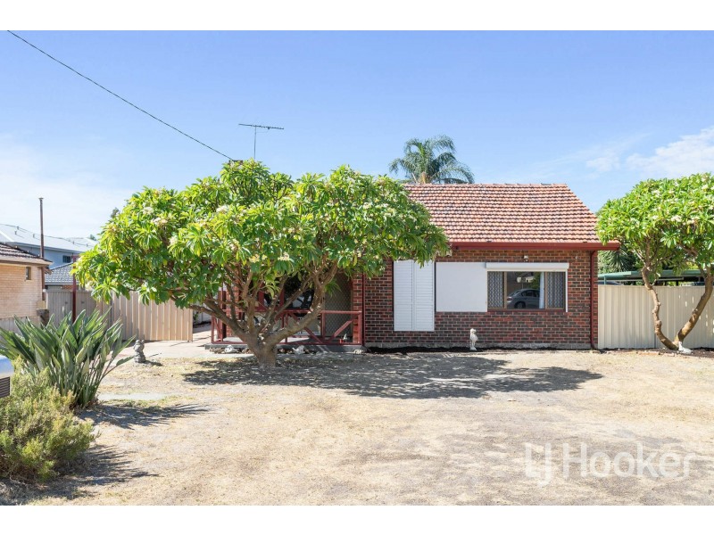 7 Kelly Street, Cloverdale WA 6105