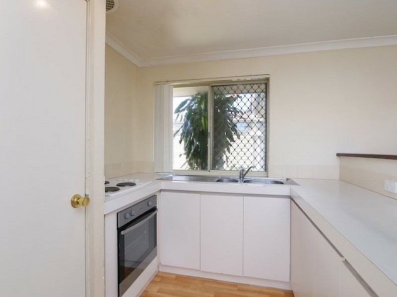 2/122 Raleigh Street, Carlisle WA 6101