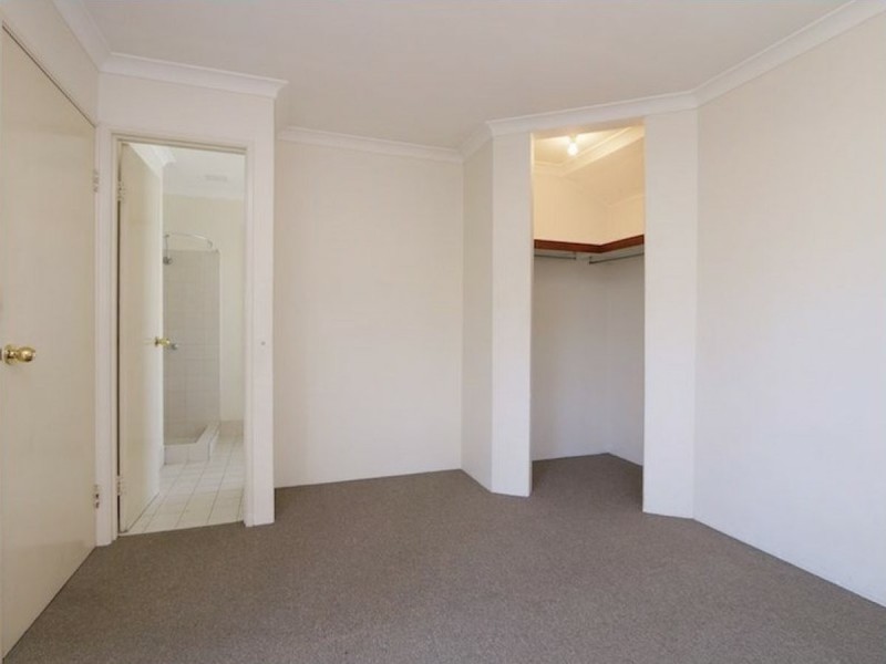 2/122 Raleigh Street, Carlisle WA 6101