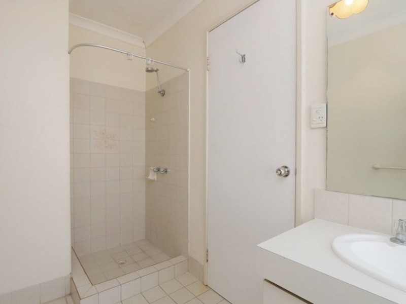 2/122 Raleigh Street, Carlisle WA 6101