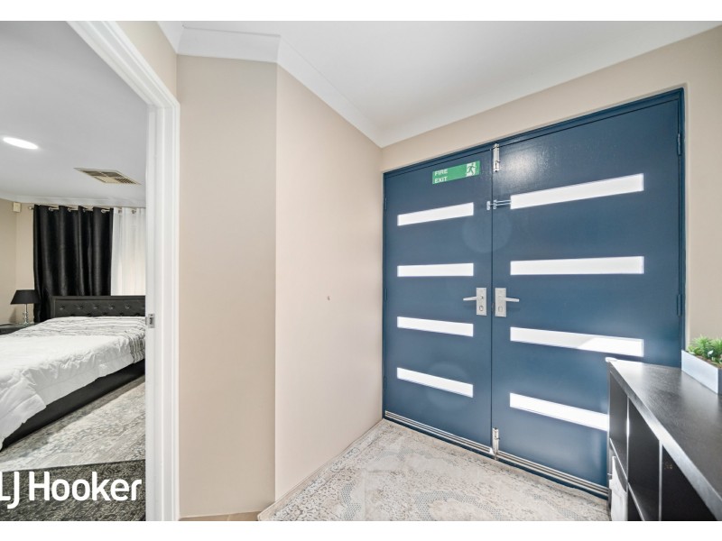 1 Salen Lane, Canning Vale WA 6155