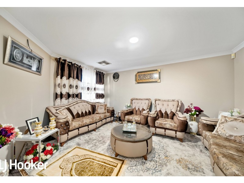 1 Salen Lane, Canning Vale WA 6155