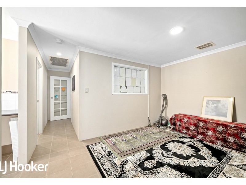 1 Salen Lane, Canning Vale WA 6155