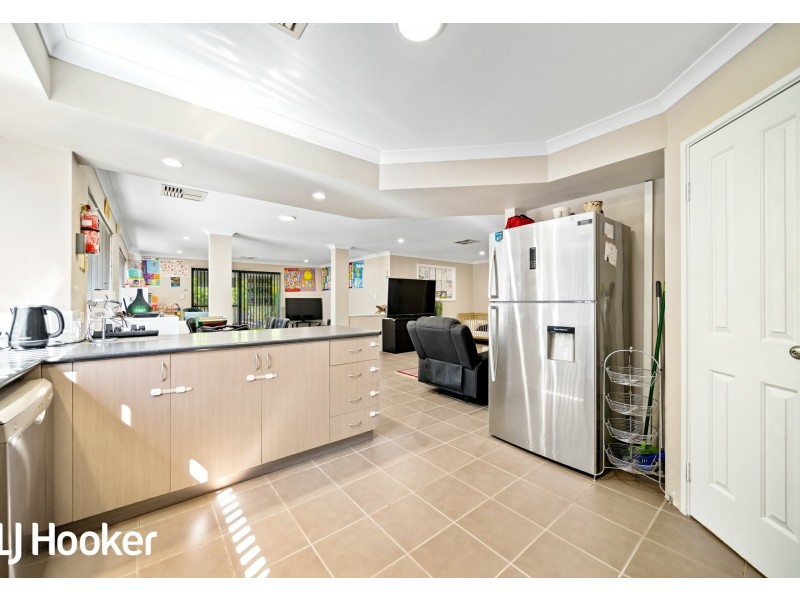 1 Salen Lane, Canning Vale WA 6155