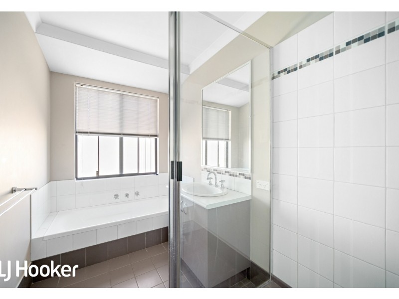 1 Salen Lane, Canning Vale WA 6155