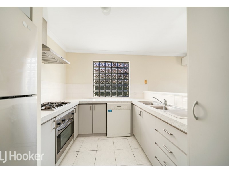 8/6-8 Warwick Street, St James WA 6102