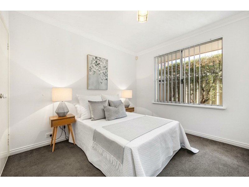 42 Second Avenue, Victoria Park WA 6100