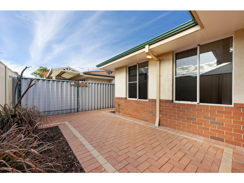 42 Second Avenue, Victoria Park WA 6100