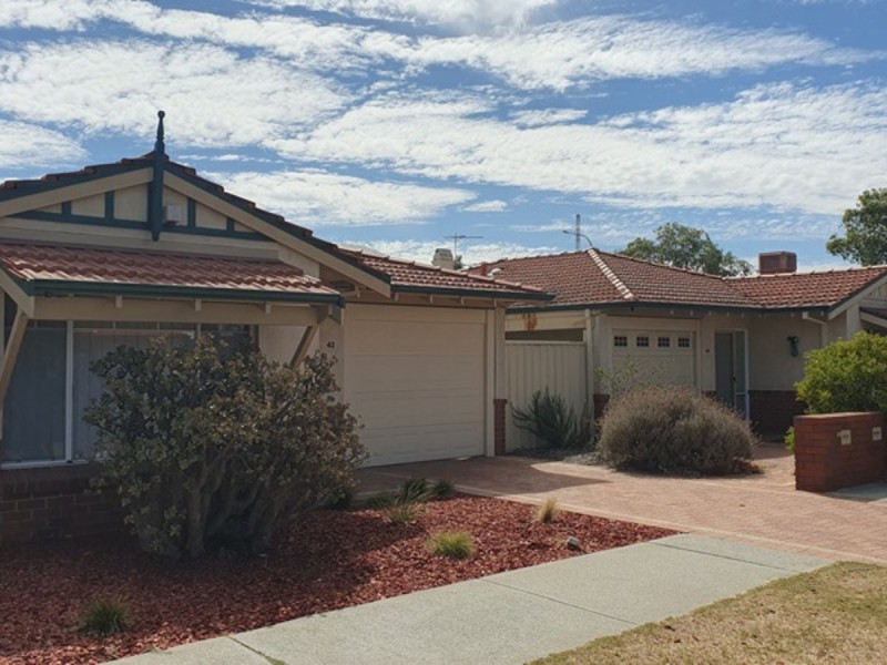 42 Second Avenue, Victoria Park WA 6100