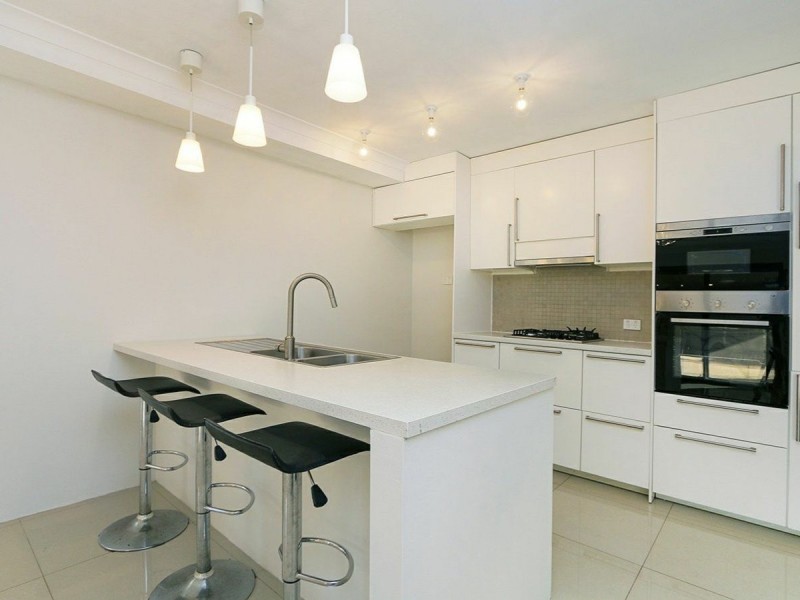 46 Jubilee Avenue, Success WA 6164