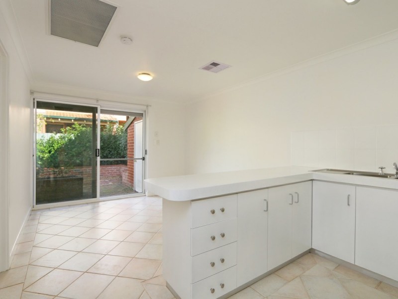 4/12 Elizabeth Street, Maylands WA 6051