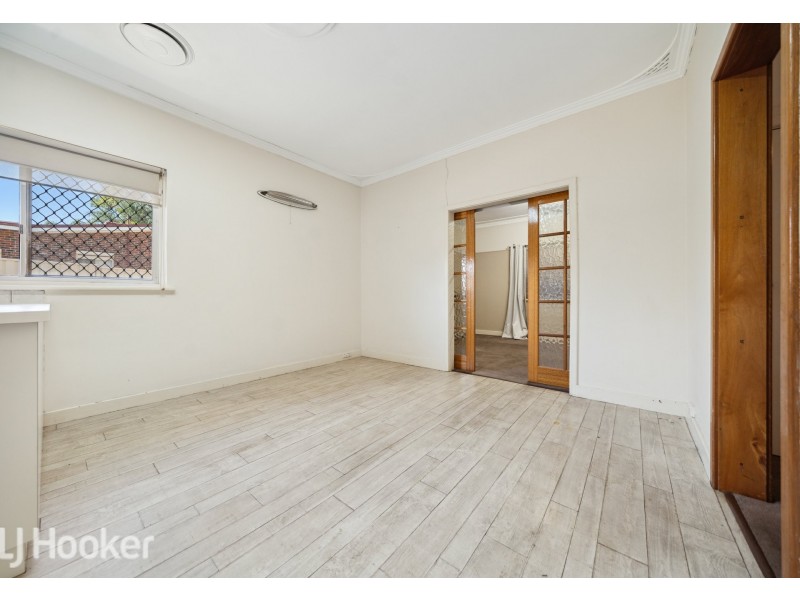 203 Scott Street, Cloverdale WA 6105