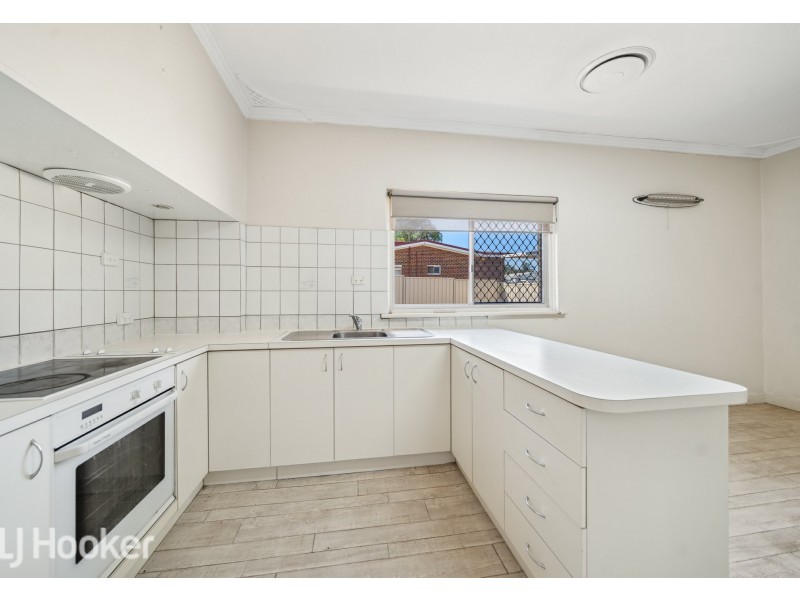 203 Scott Street, Cloverdale WA 6105