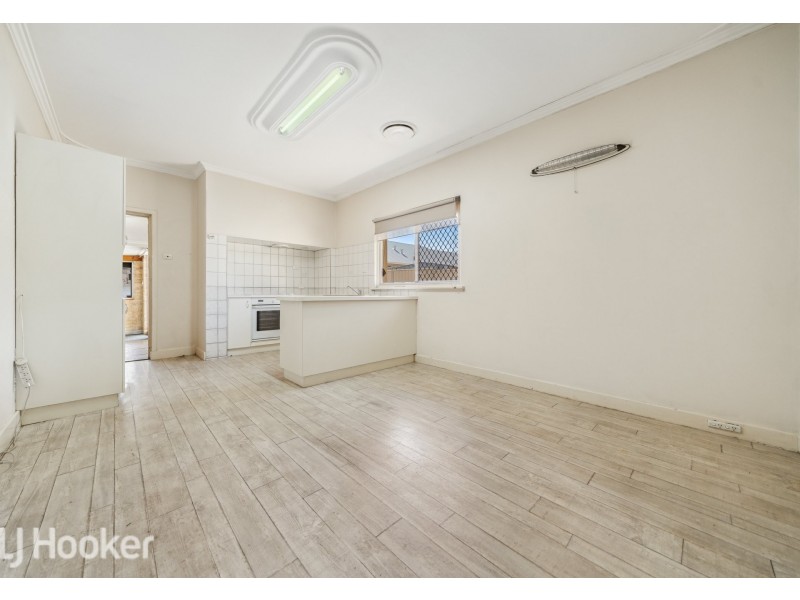 203 Scott Street, Cloverdale WA 6105