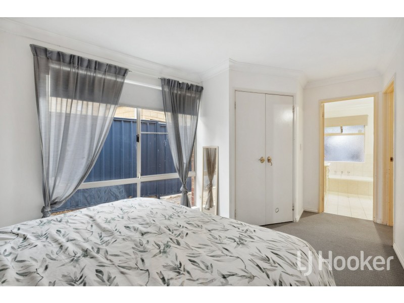 2 Stannard Street, St James WA 6102