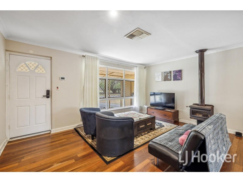 366 Robinson Avenue, Cloverdale WA 6105