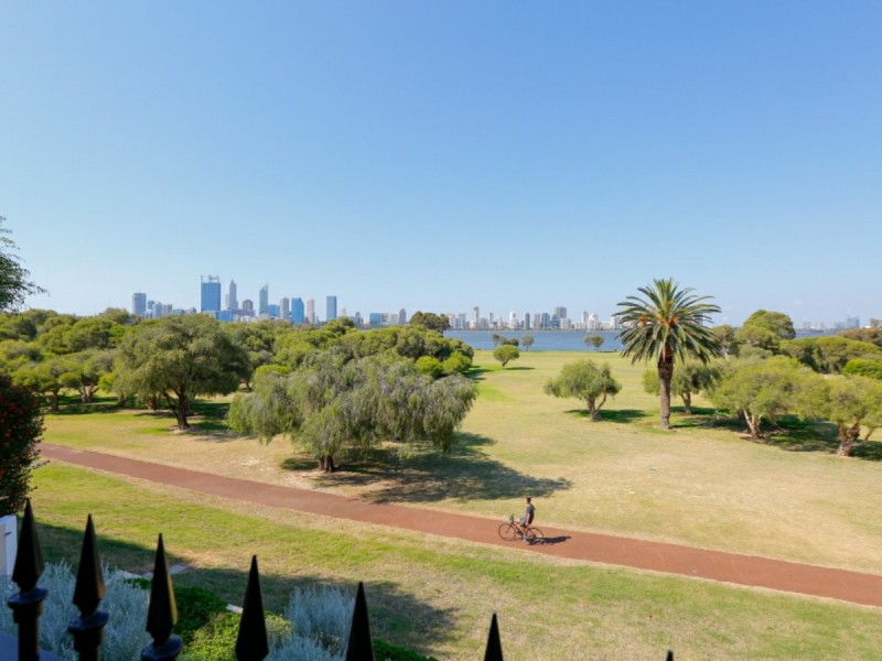 21/172 Mill Point Road, South Perth WA 6151