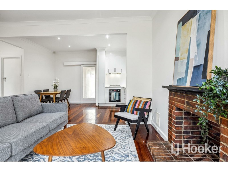 317 Fisher Street, Cloverdale WA 6105