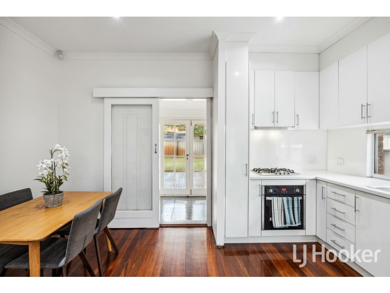 317 Fisher Street, Cloverdale WA 6105