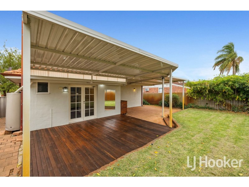 317 Fisher Street, Cloverdale WA 6105