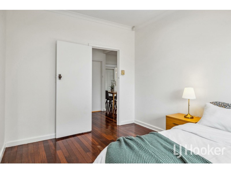 317 Fisher Street, Cloverdale WA 6105