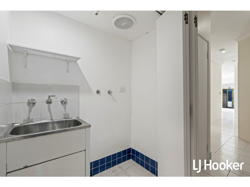 69 Sunbury Road, Victoria Park WA 6100