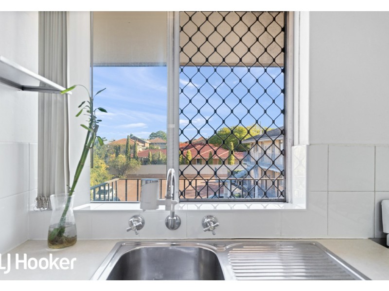 17/1045 Albany Highway, St James WA 6102