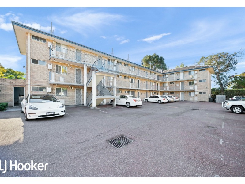 17/1045 Albany Highway, St James WA 6102