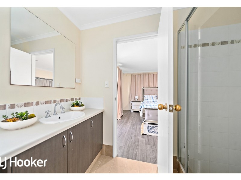 10 Wannell Street, Queens Park WA 6107