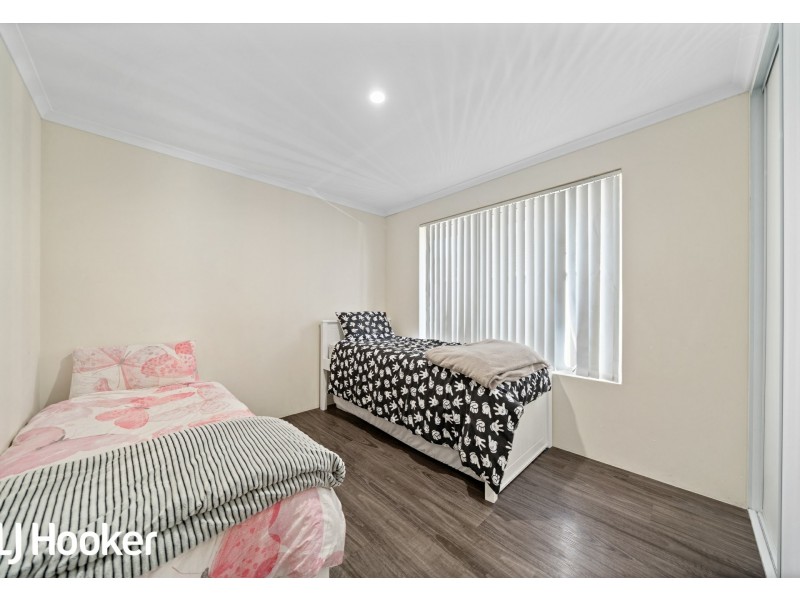 10 Wannell Street, Queens Park WA 6107