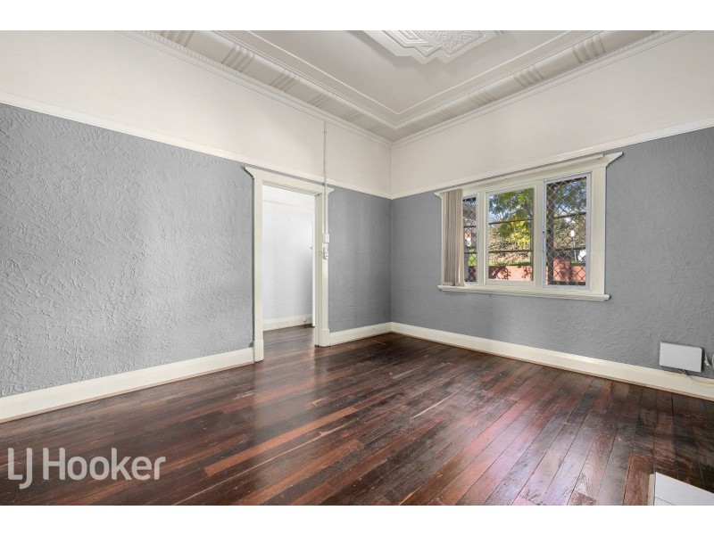 11 McMaster Street, Victoria Park WA 6100