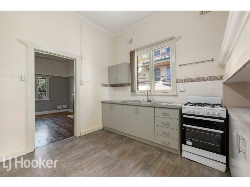 11 McMaster Street, Victoria Park WA 6100