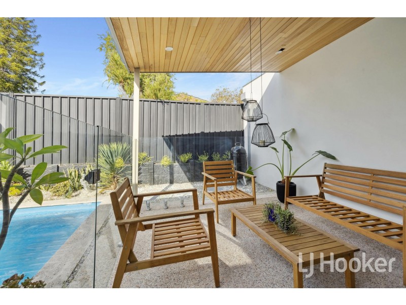 12 Emily Street, St James WA 6102