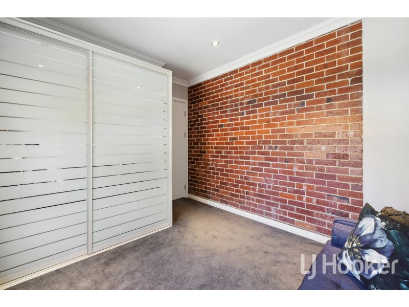 12 Emily Street, St James WA 6102