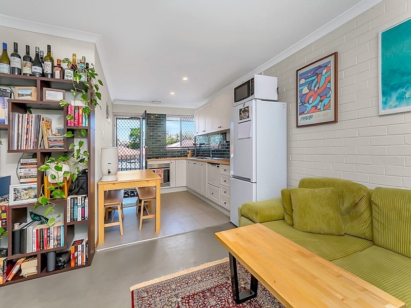 7/5 Welshpool Road, St James WA 6102