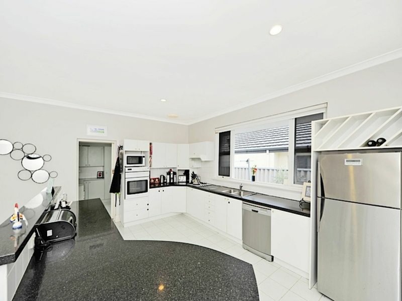 39 Modillion Avenue North, Shelley WA 6148