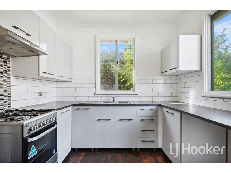 5 Finnan Street, Cloverdale WA 6105