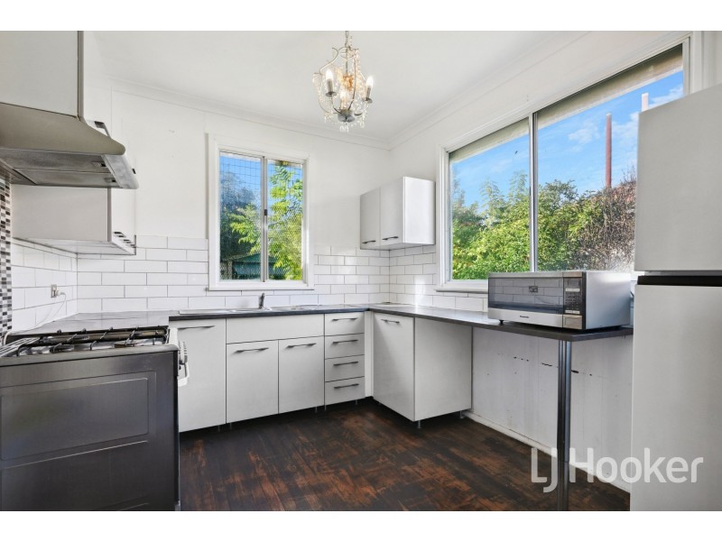 5 Finnan Street, Cloverdale WA 6105