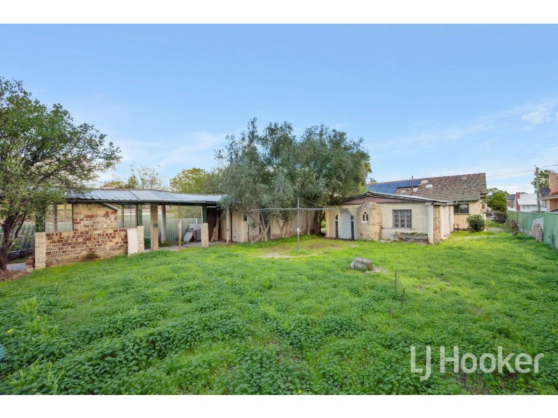 5 Finnan Street, Cloverdale WA 6105