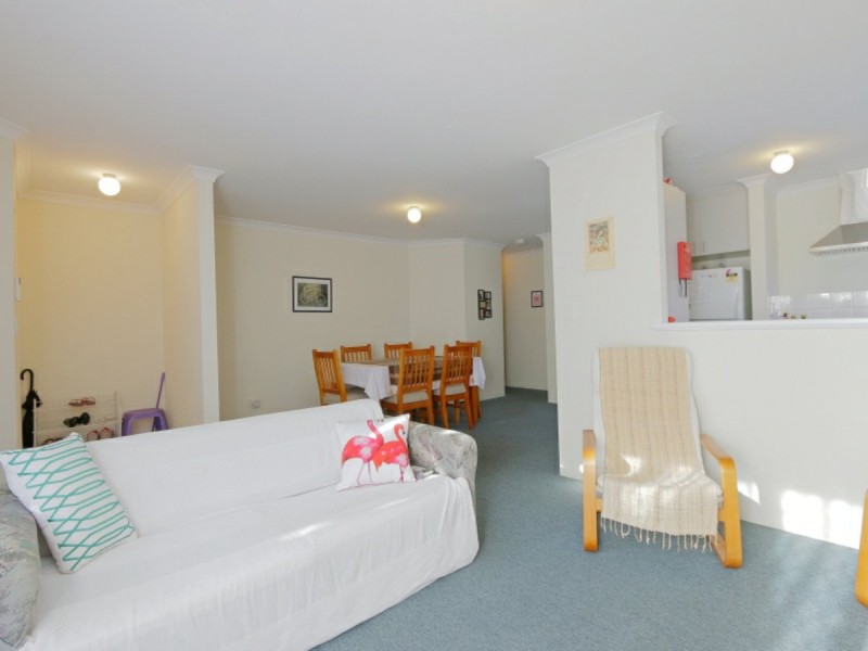 8/6-8 Warwick Street, St James WA 6102