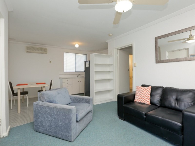 8/348A Mill Point Road, South Perth WA 6151