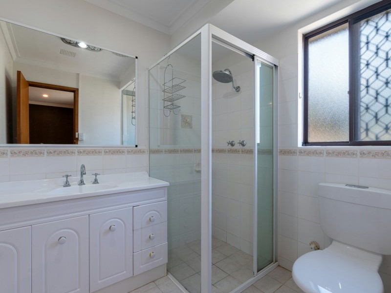 8 Pearson Crescent, Bull Creek WA 6149