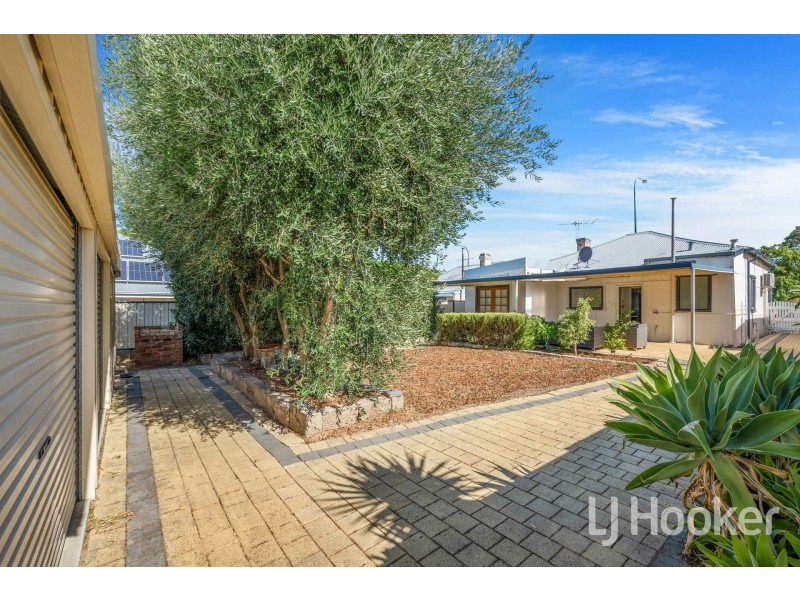 240 Berwick Street, Victoria Park WA 6100