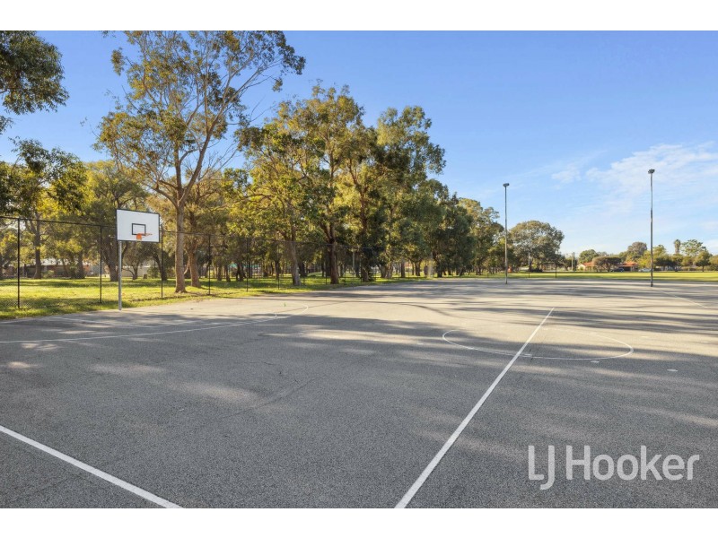 6 Ashworth Street, Cloverdale WA 6105