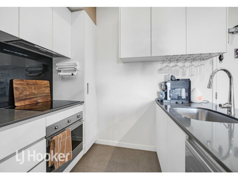 51/8 Hawksburn Road, Rivervale WA 6103