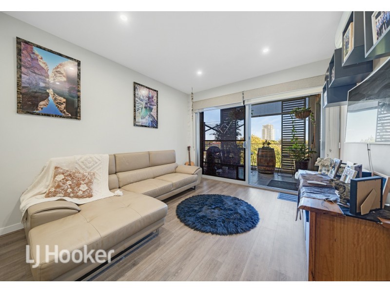 51/8 Hawksburn Road, Rivervale WA 6103