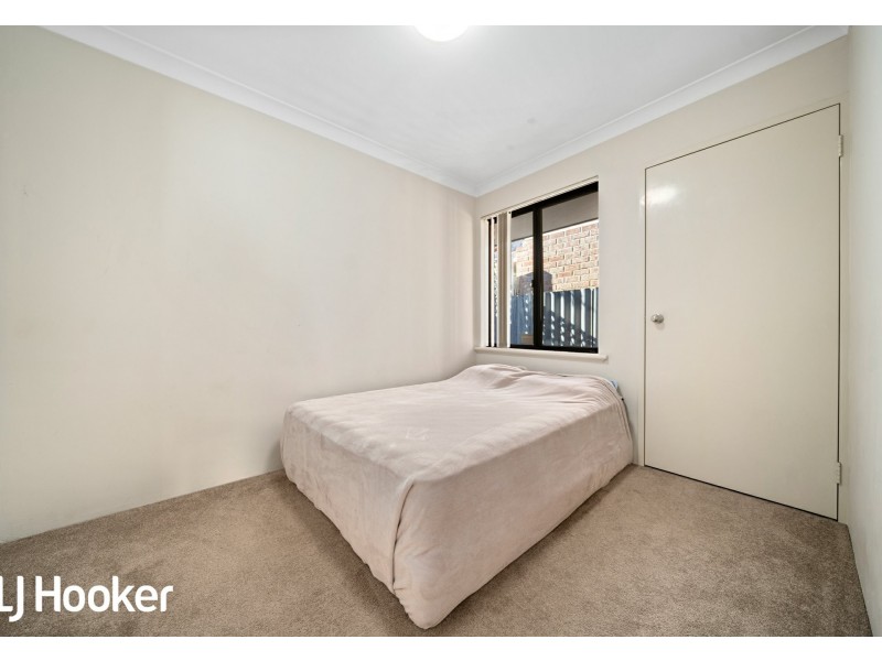 1/12 Kaliamba Court, Cannington WA 6107