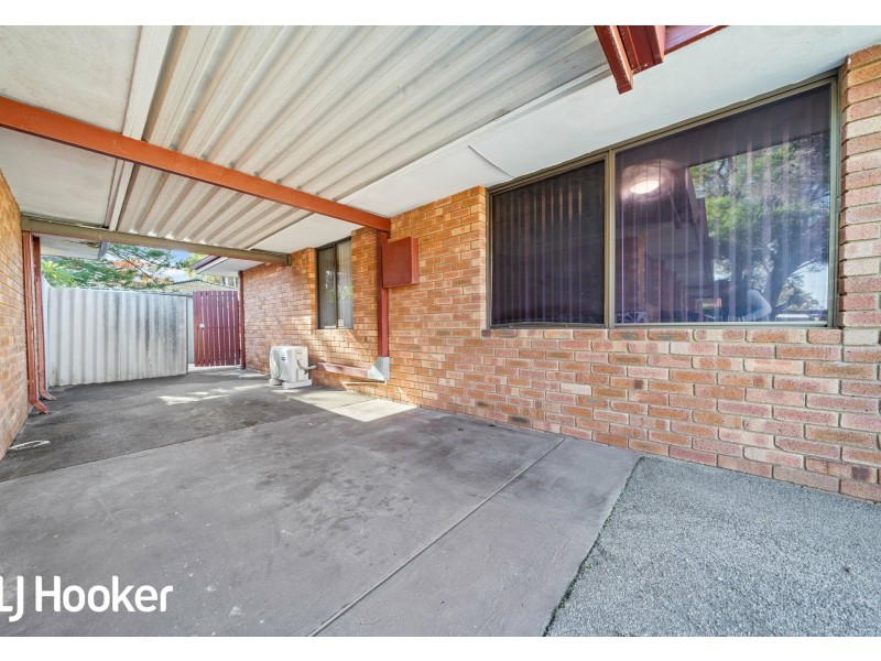 1/12 Kaliamba Court, Cannington WA 6107